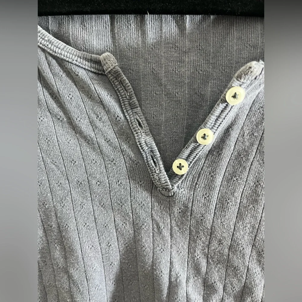 Brandy Melville Slate Blue Zelly Long Sleeve Crop - Picture 5 of 8